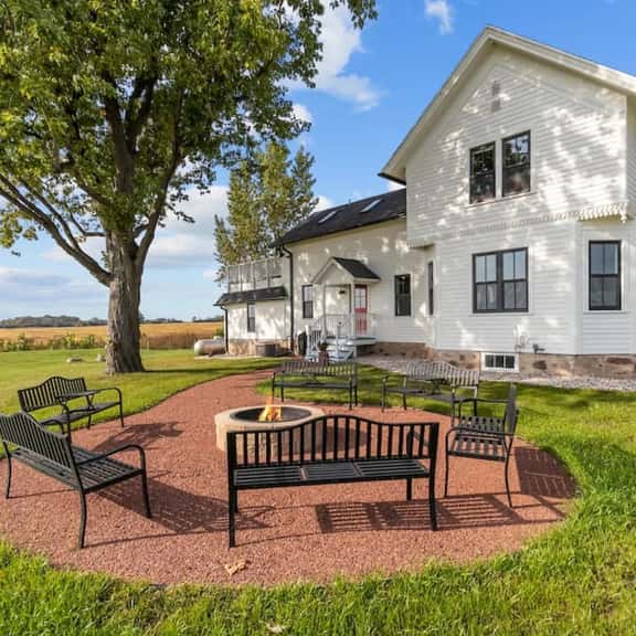 Highland Farmhouse - Image 1