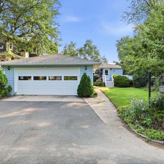 Grandma's Cottage - Image 1